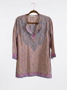 Gretchen‎ Scott Embroidered Tunic Top  Lavender Floral Block Print *Small Flaw*